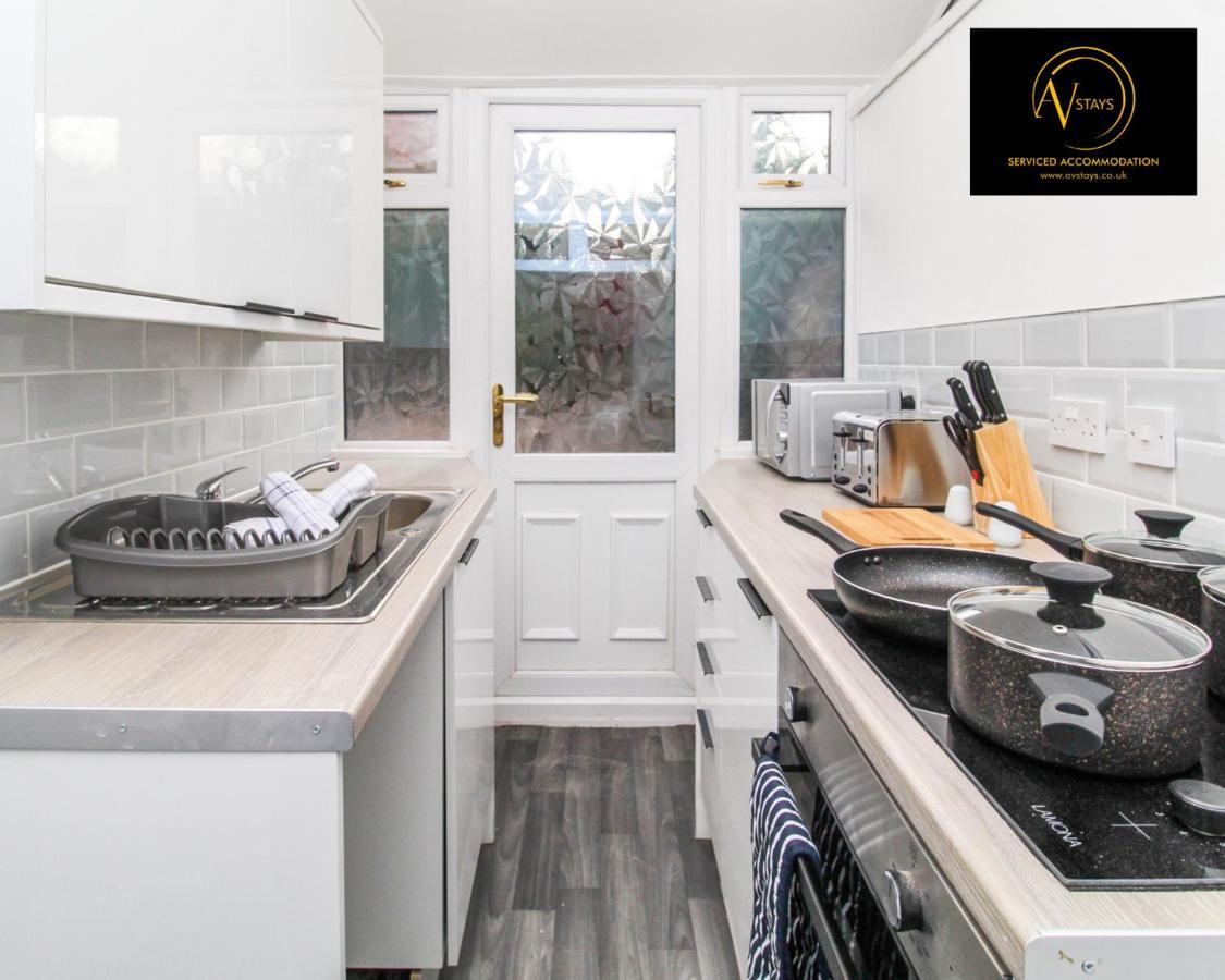 Modern House By Av Stays Short Lets & Serviced Accommodation St Helens St Helens  Exteriér fotografie