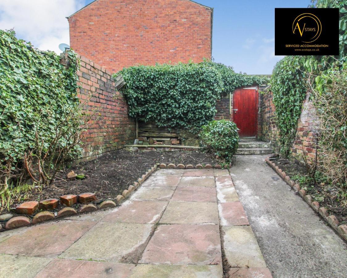 Modern House By Av Stays Short Lets & Serviced Accommodation St Helens St Helens  Exteriér fotografie